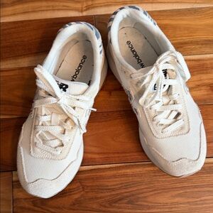 New Balance Women's size 8
